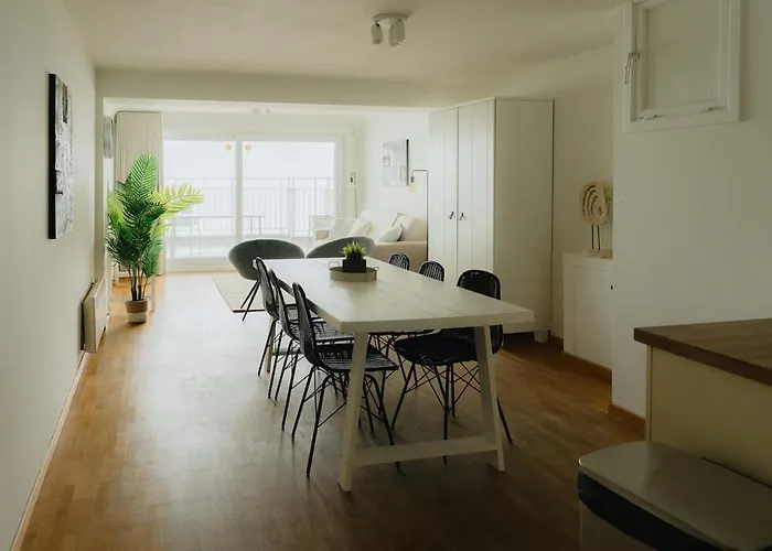 Stylish With Stunning Ocean Views Apartmán Blankenberge